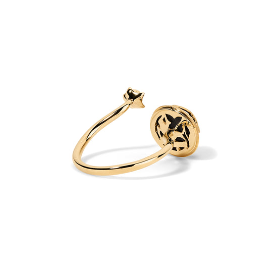 14 karat and 18 karat yellow gold ring from the bottom showing the design of flower and leaves cutout on the bottom of the dorm
