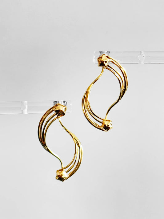 COMET HOOP earrings
