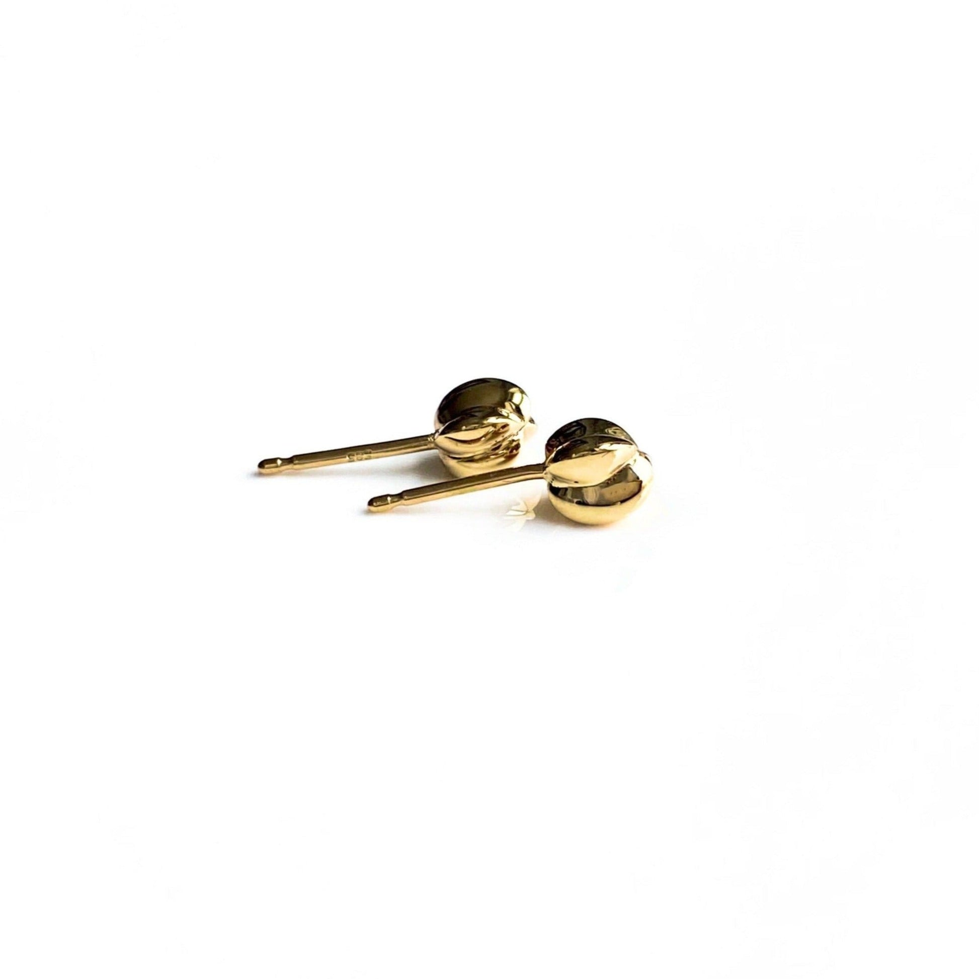 side view of the 14 karat yellow gold Love in a Puff plant fruit shaped studs earrings