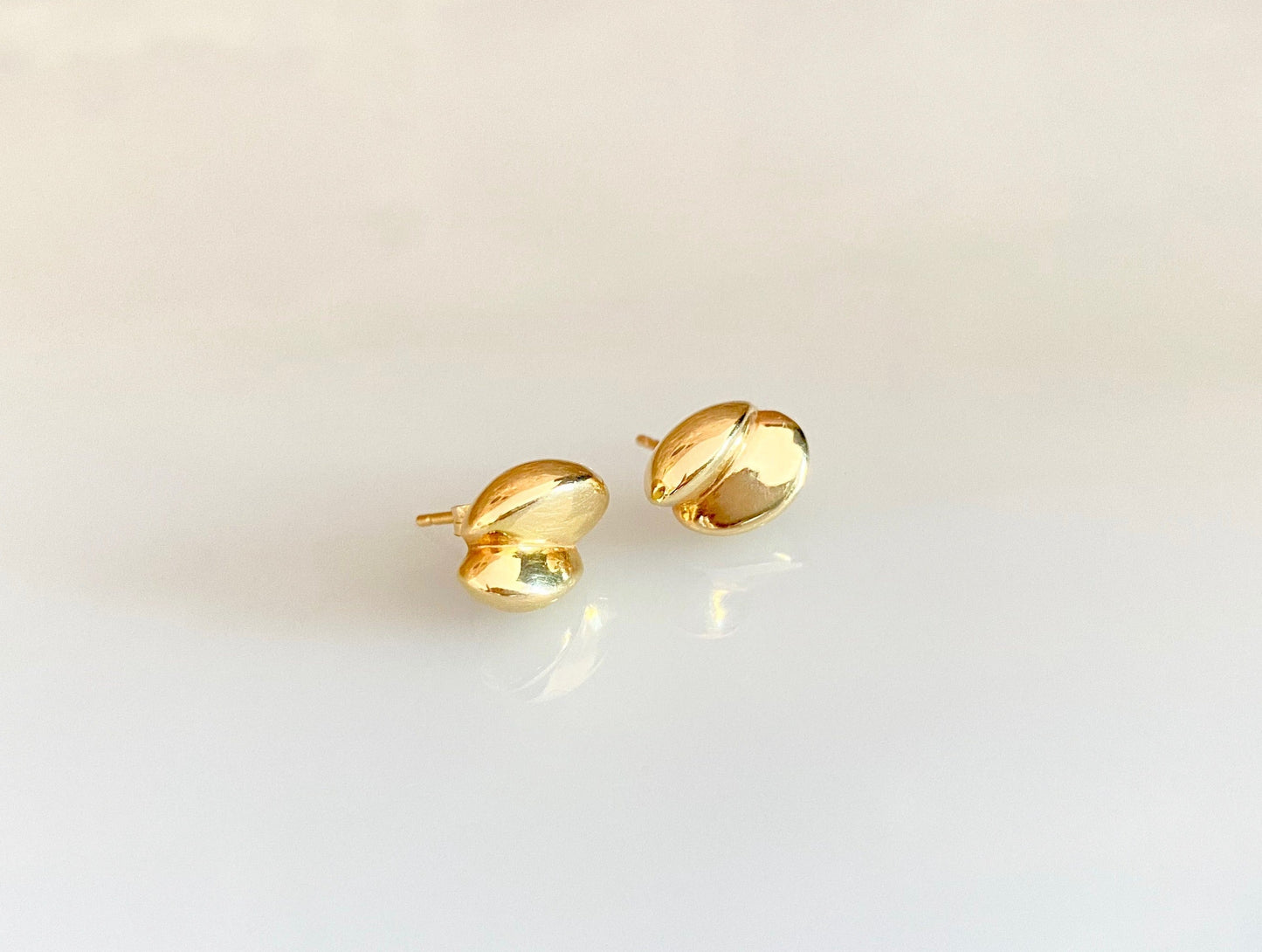 LOVE IN A PUFF studs